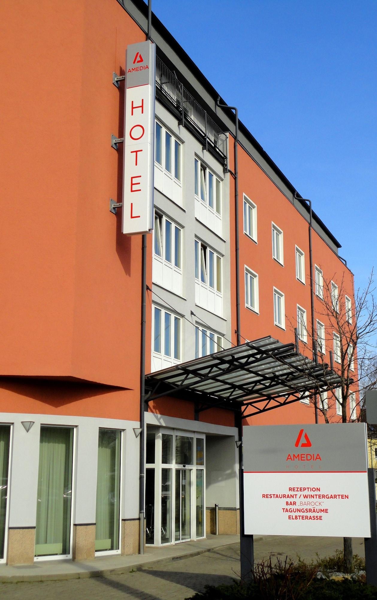 Amedia Dresden Elbpromenade, Trademark Collection By Wyndham Hotel Exterior photo