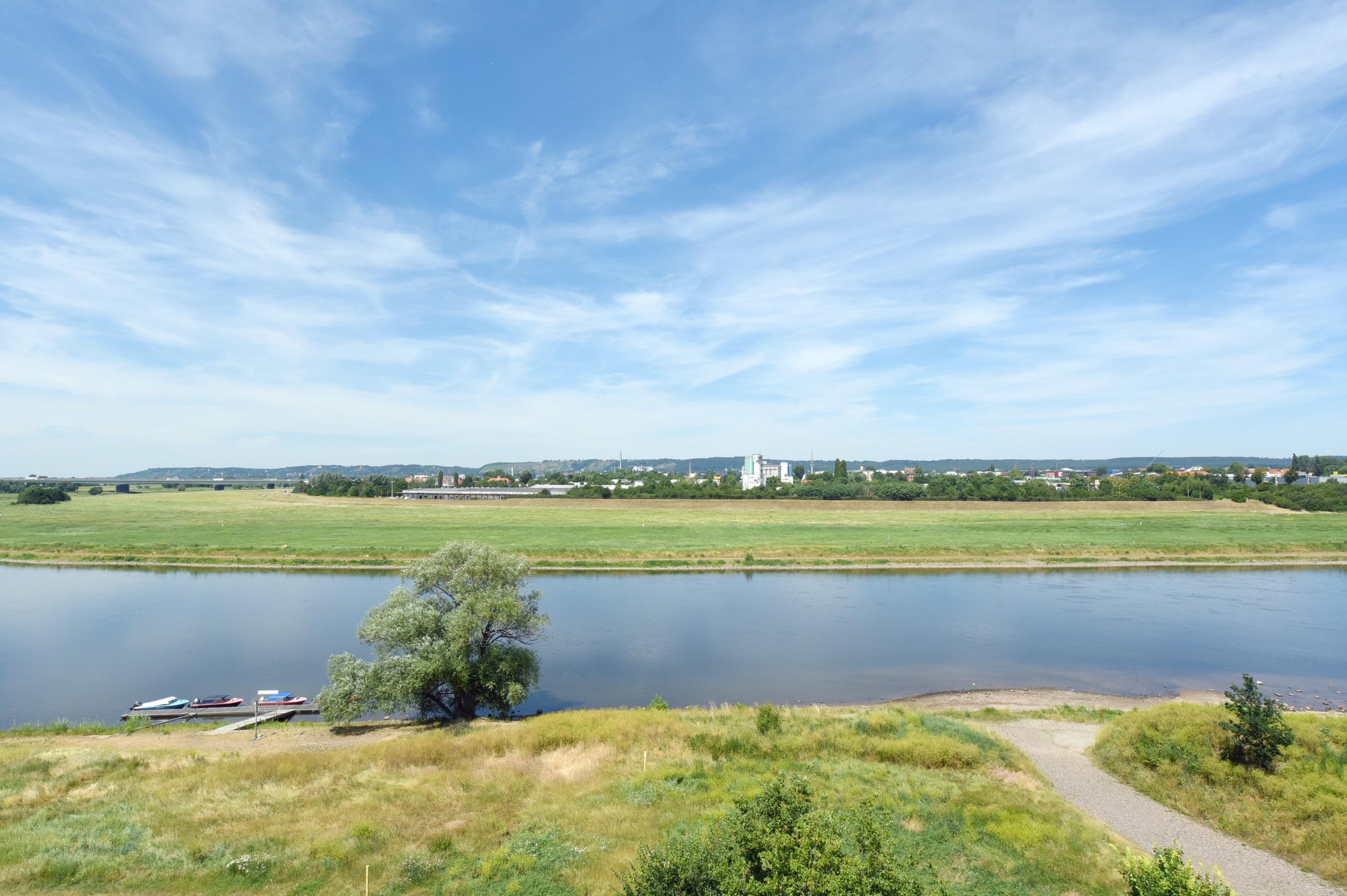 Amedia Dresden Elbpromenade, Trademark Collection By Wyndham Hotel Exterior photo